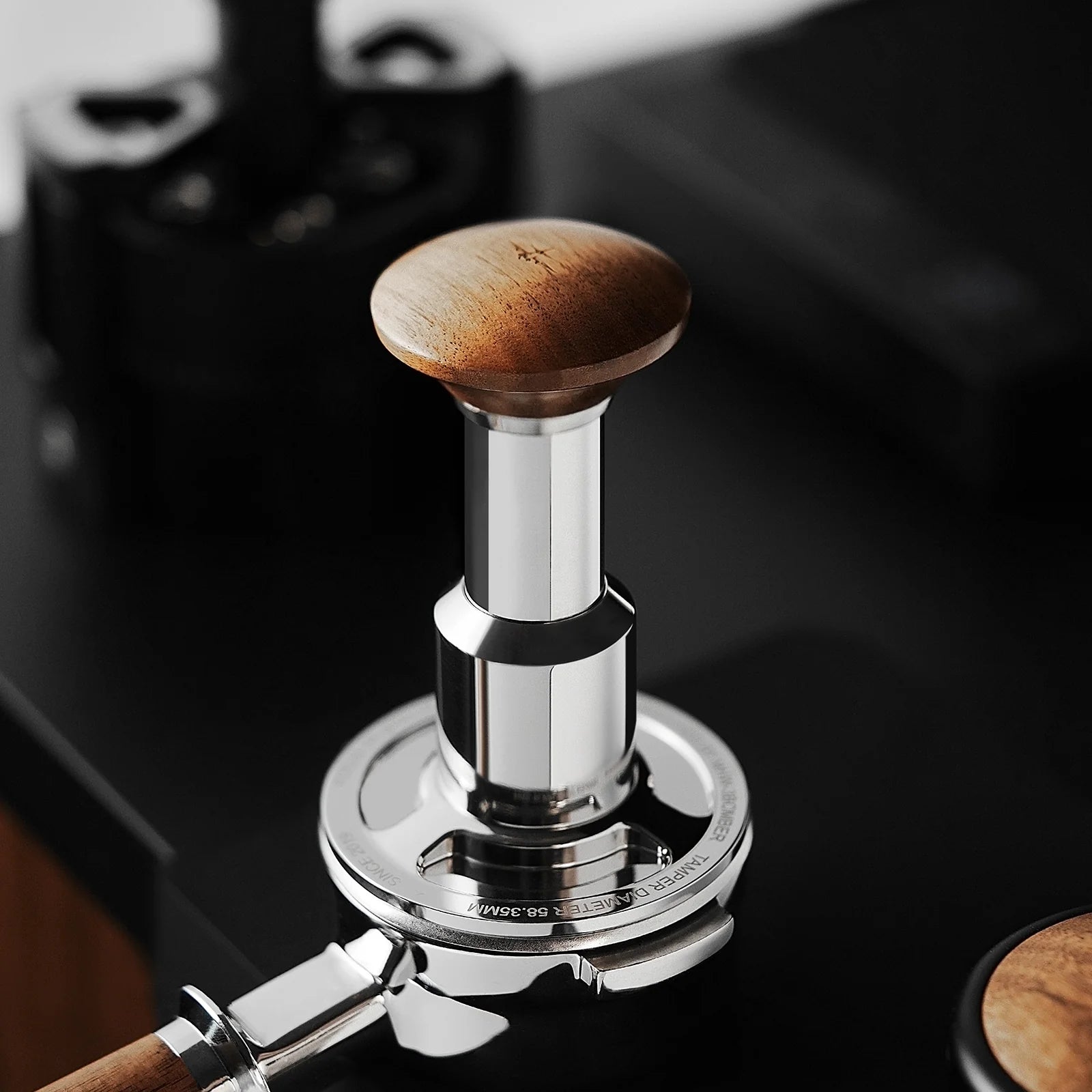 MHW-3Bomber Knight Impact Tamper 58mm - Silver/Wood